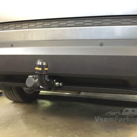 Фаркоп BERG F5111001 Jetta VS7 2020