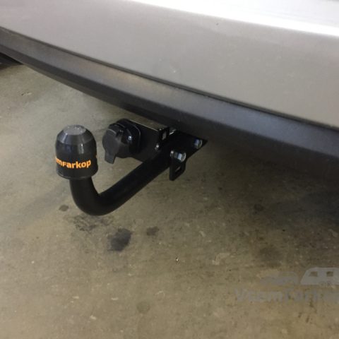 Фаркоп BERG F4711001 Nissan Terrano 2014
