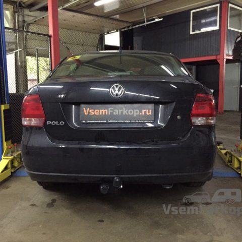 Фаркоп BERG F5112001 Volkswagen Polo 2009
