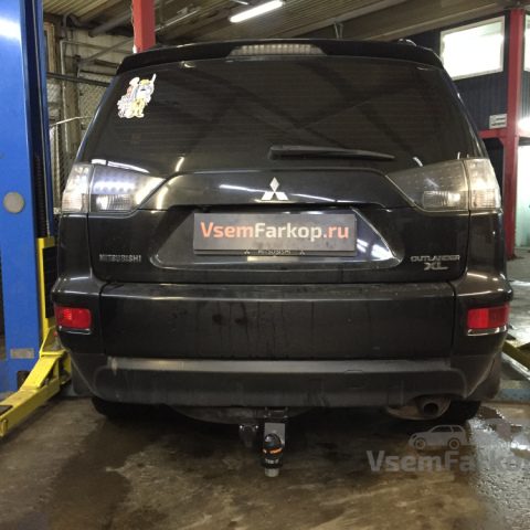 Фаркоп BERG F4012001 Mitsubishi Outlander ХL 2007